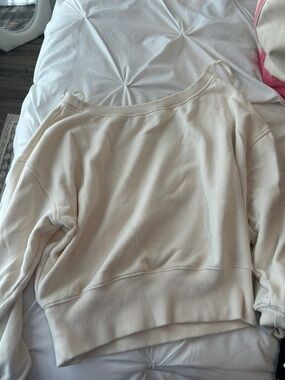 aerie Off-the-Shoulder Sweatshirt in Cream